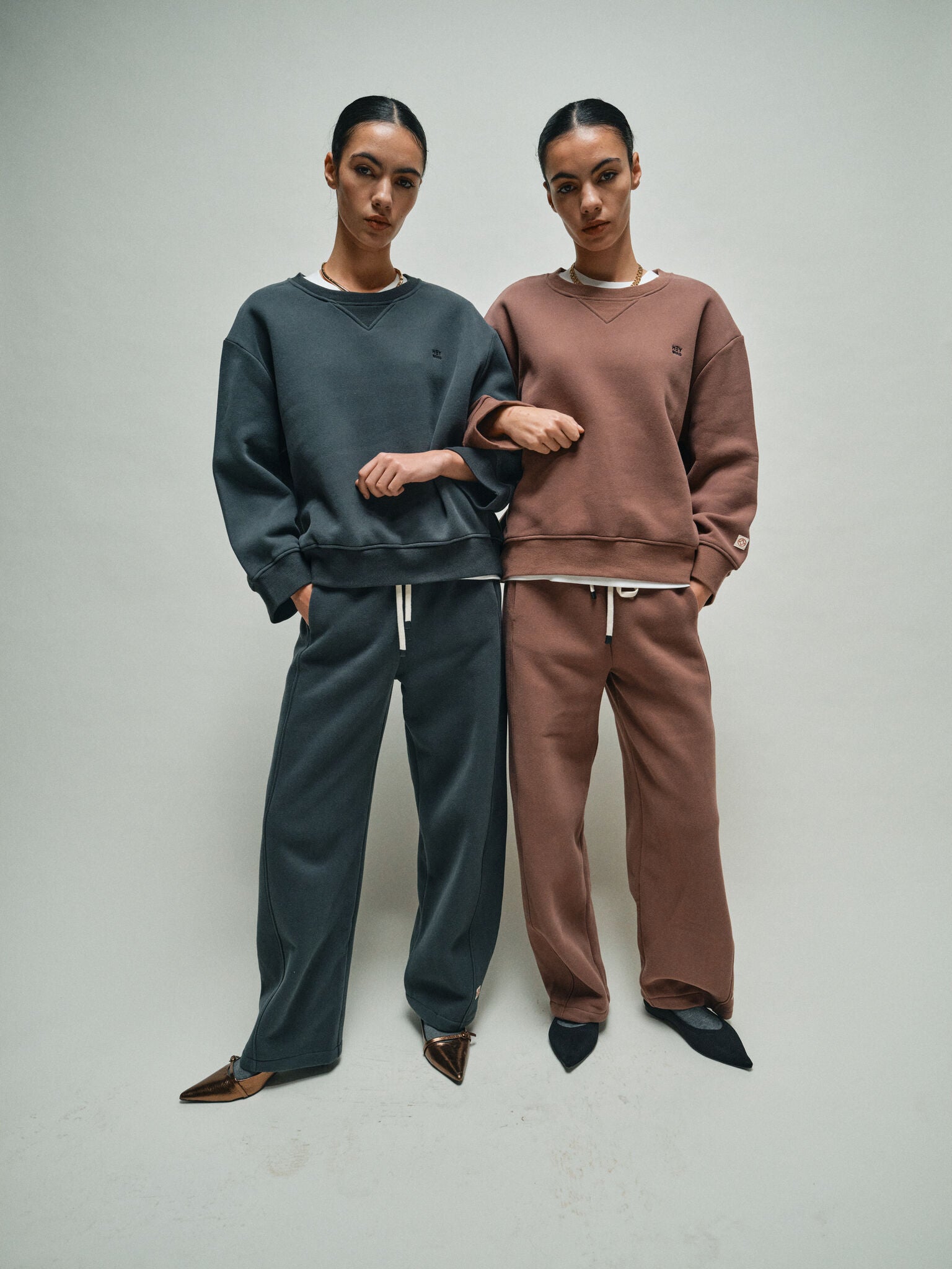 Modelshot / Deep Forest / Detail